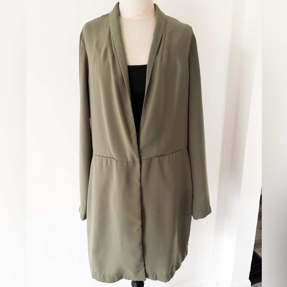 Suzy Shier Olive Green Open-Front Longline Blazer - Size Medium - Picture 5 of 8